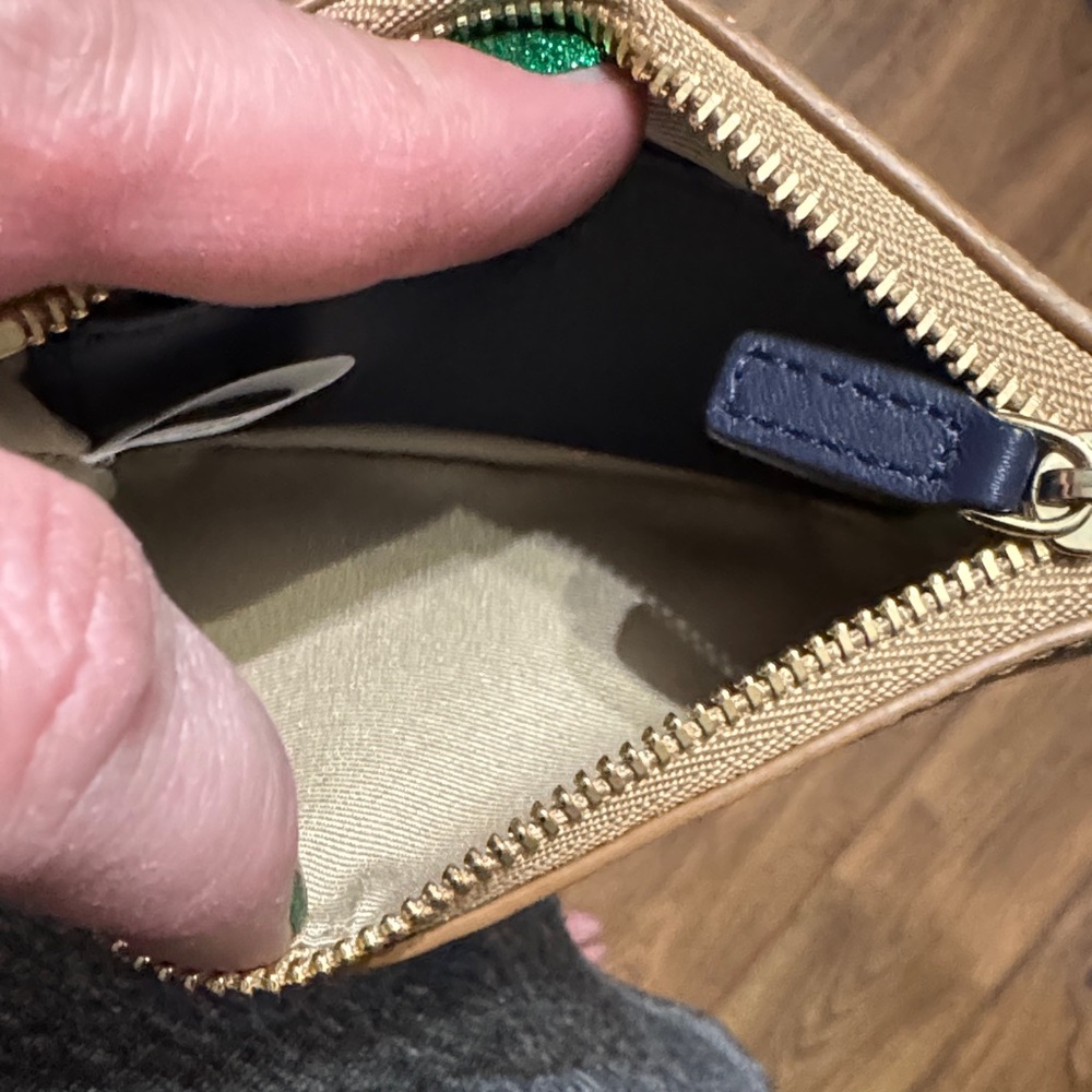 MCM Gold and dark blue Monogram Wallet - Picture 6 of 13